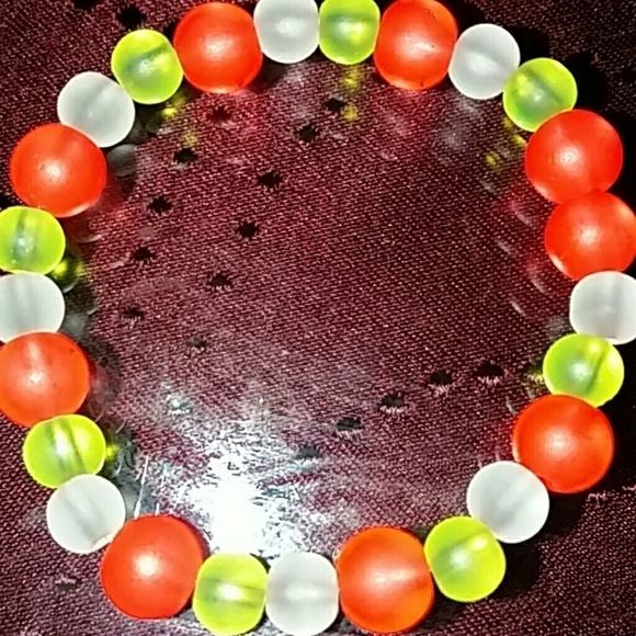 3 Neon bracelets bundles - Picture 1 of 2